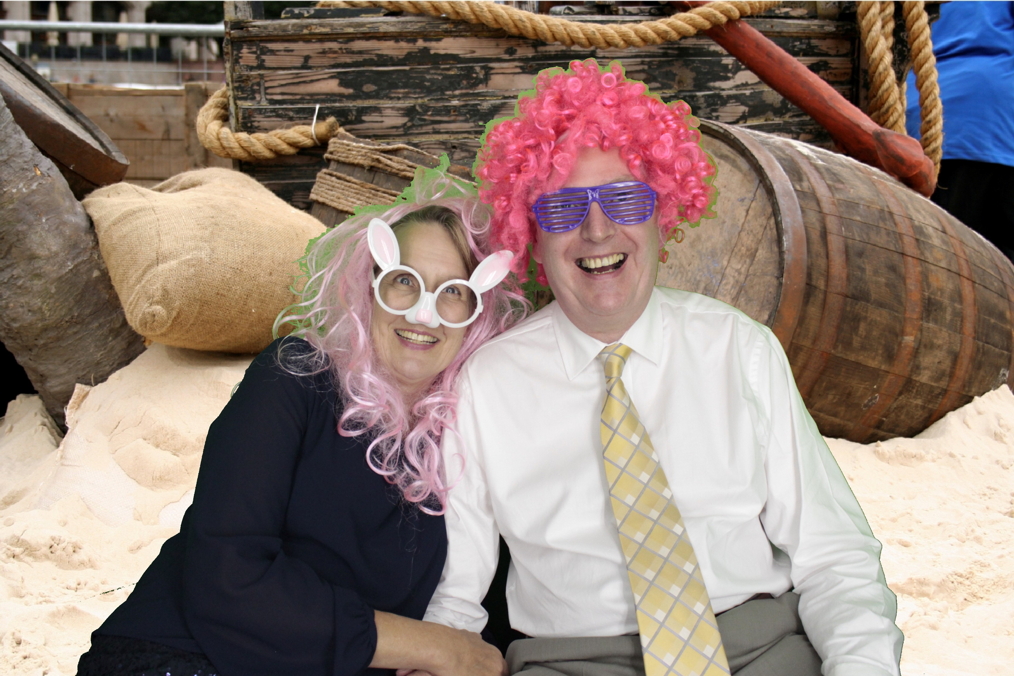 Mr & Mrs Brooks | View more photos from the event at gallery.myphotoboothexperience.co.uk/u/MyPhotoBoothExperienceLtd/Mr-Mrs-Brooks